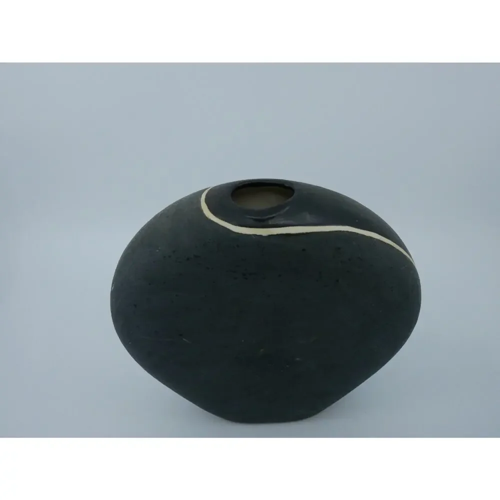 VTG Pueblo Style Blackware Seed Canteen Vase Signed 4C BlK. Elk. (Black Elk)